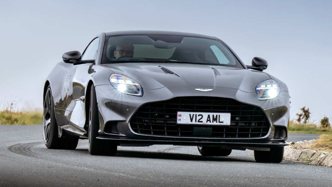 京商 Aston Martin V12 Vanquish 1/12 Kyosho Aston Martin V12 Vanquish 1/12 Scale James Bond 007